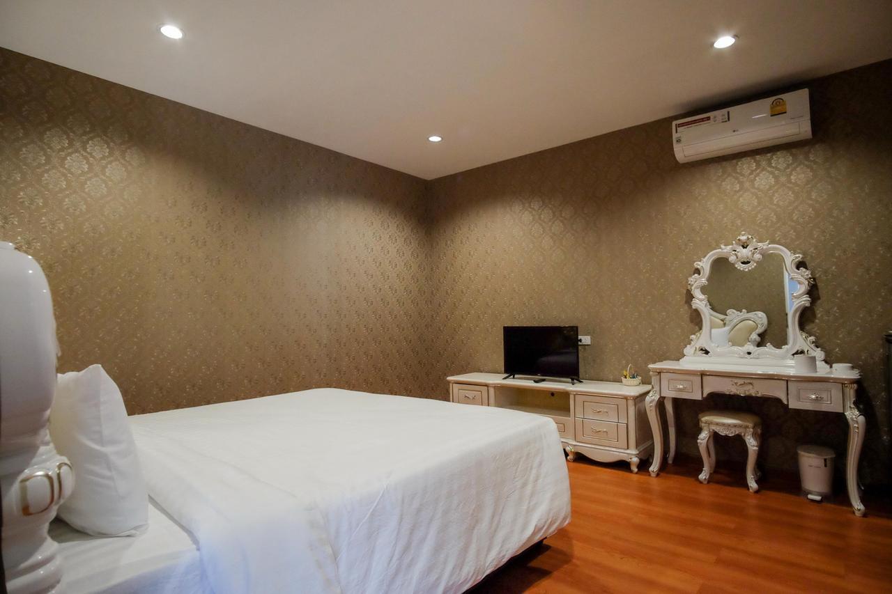 The O-Zone Airport Inn Bangkok Exterior photo